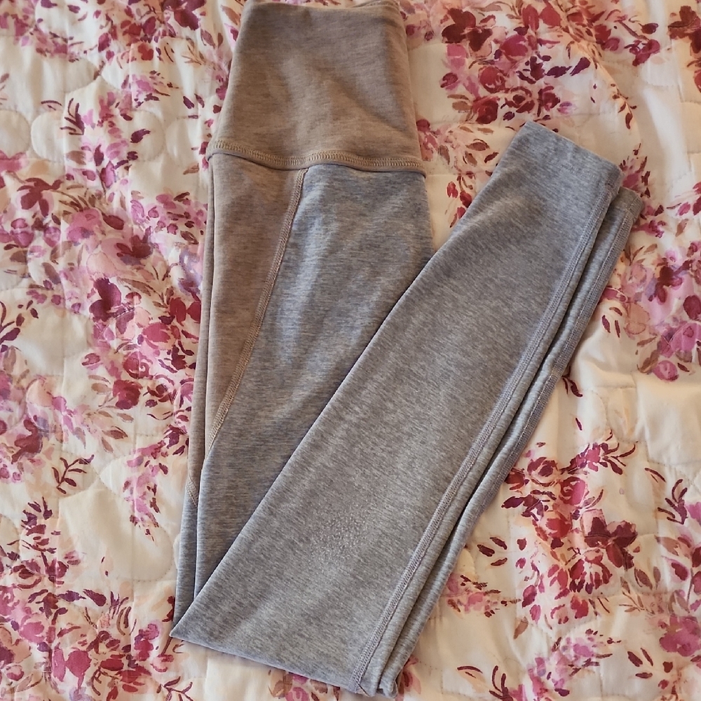 Beyond Yoga XS Lavender Gray Oatmeal Tan Leggings